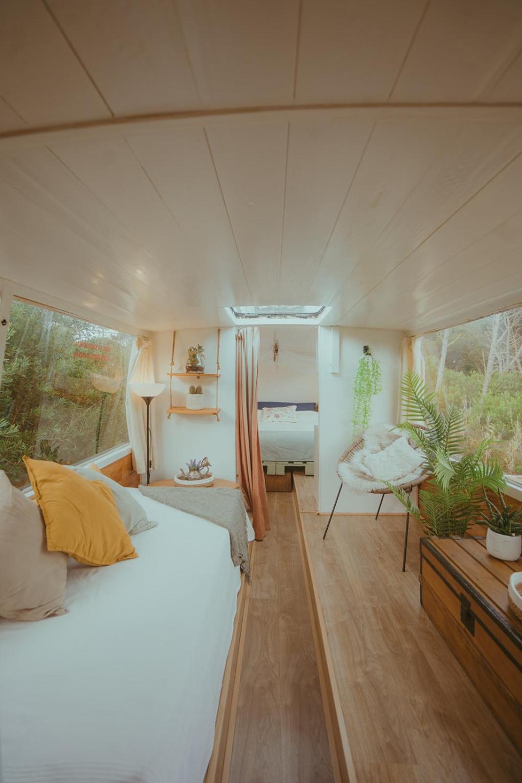 The Amazing Inacio Bus Converted Home ซินตรา ภายนอก รูปภาพ
