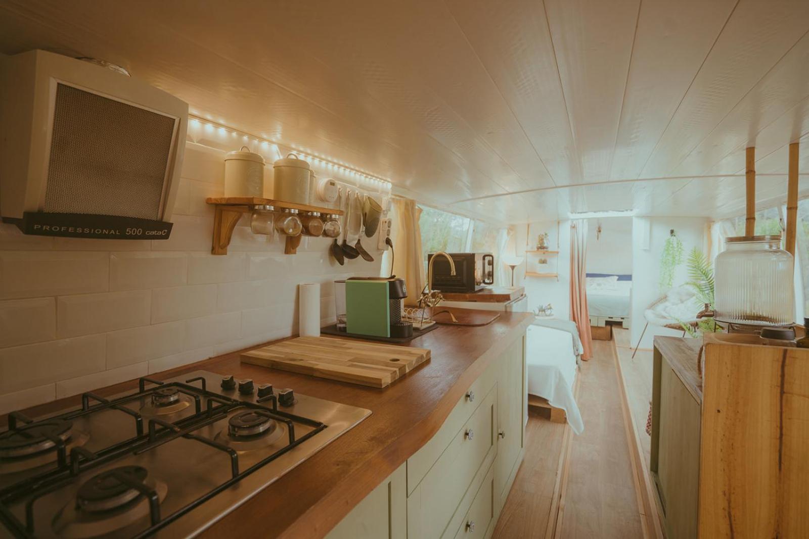 The Amazing Inacio Bus Converted Home ซินตรา ภายนอก รูปภาพ