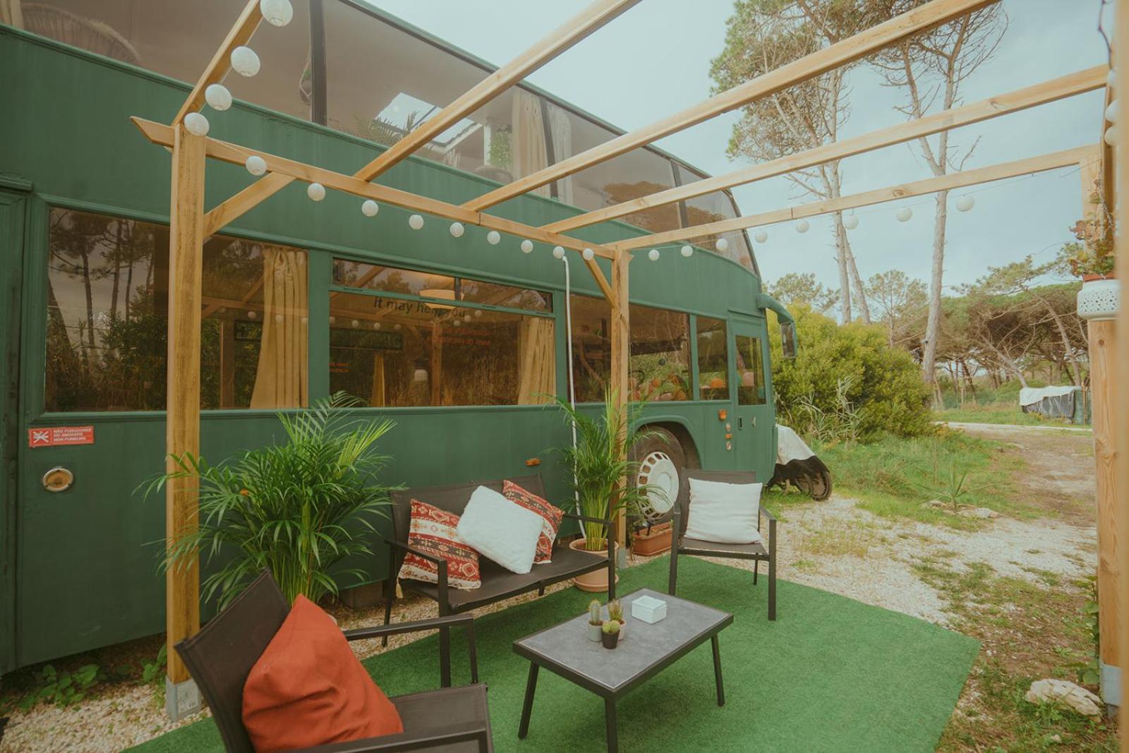 The Amazing Inacio Bus Converted Home ซินตรา ภายนอก รูปภาพ